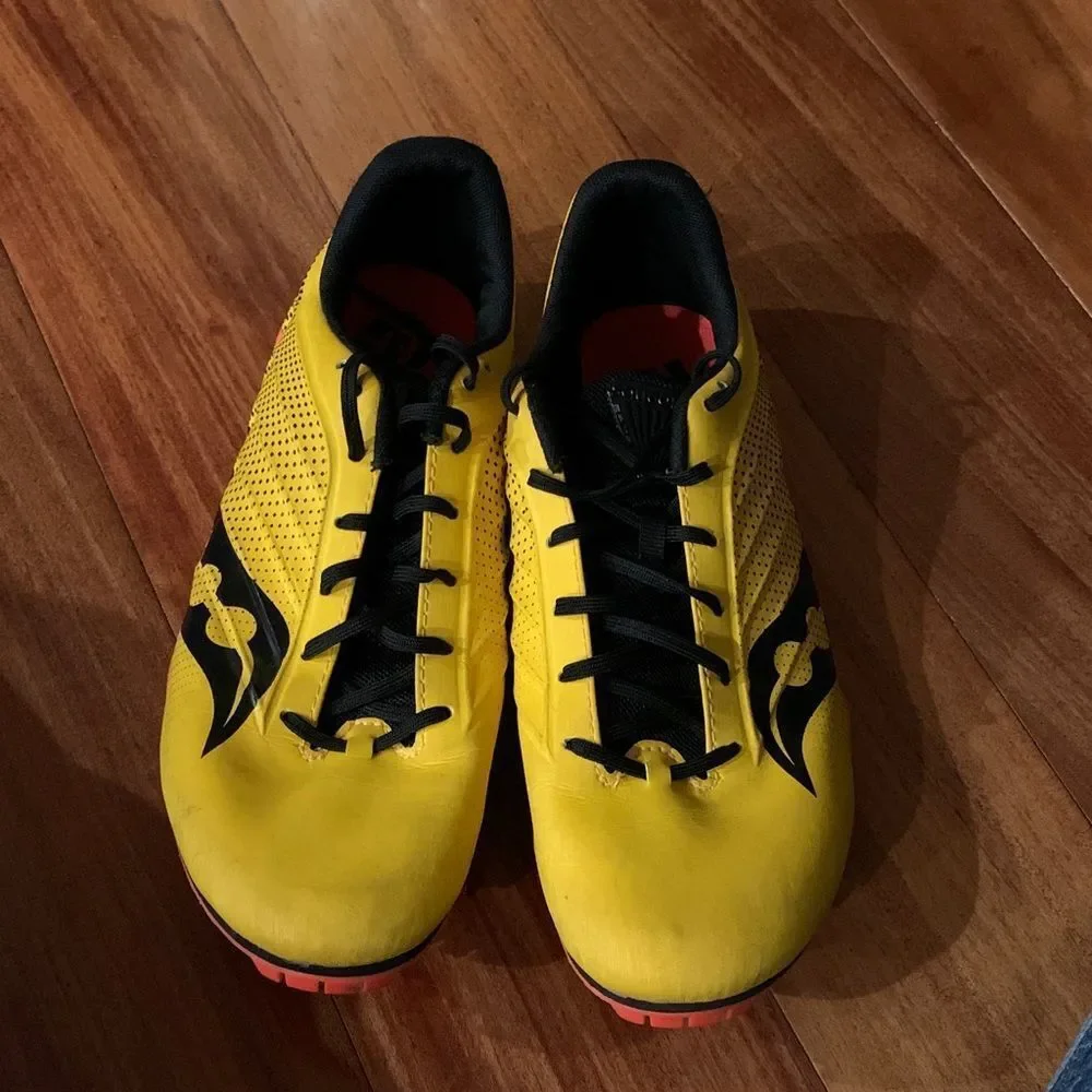 Saucony Men's Vibrant Yellow track sprinter spikes size 11